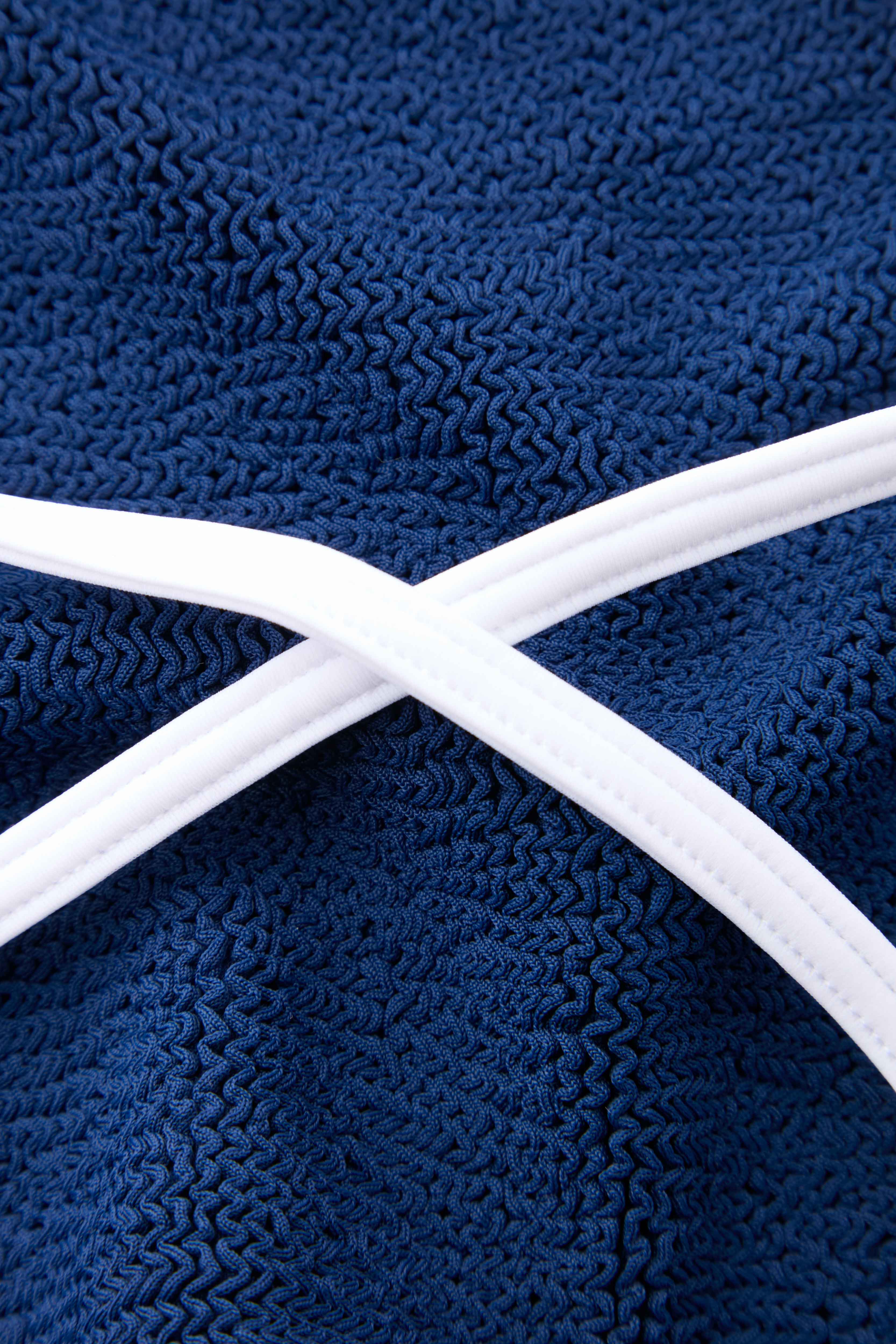 Gina Bikini Contrast - Navy/White