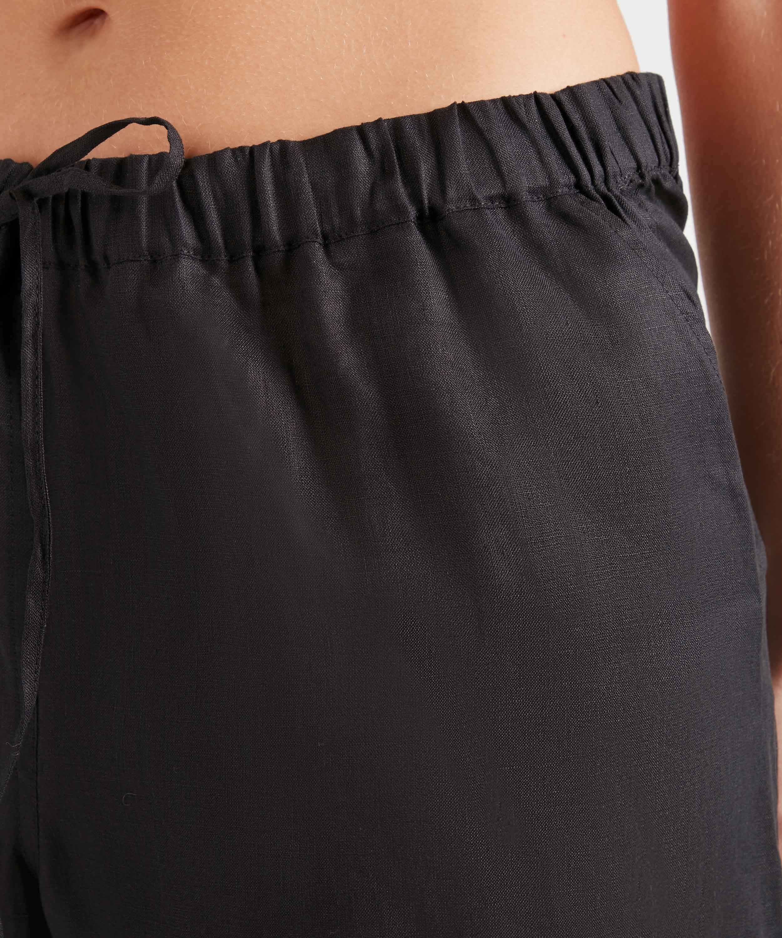 Linen Shorts - Black