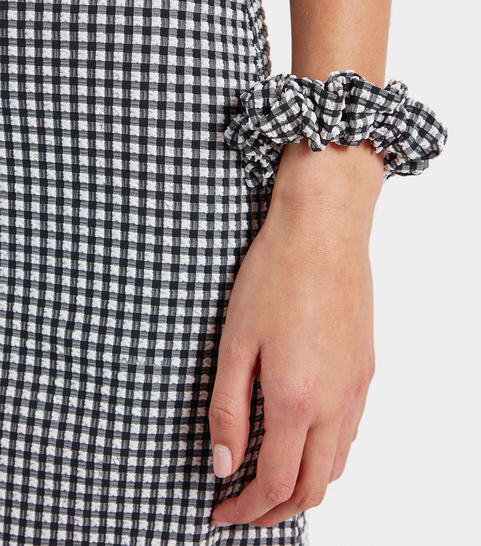 Gingham Seersucker Scrunchie - Black Gingham