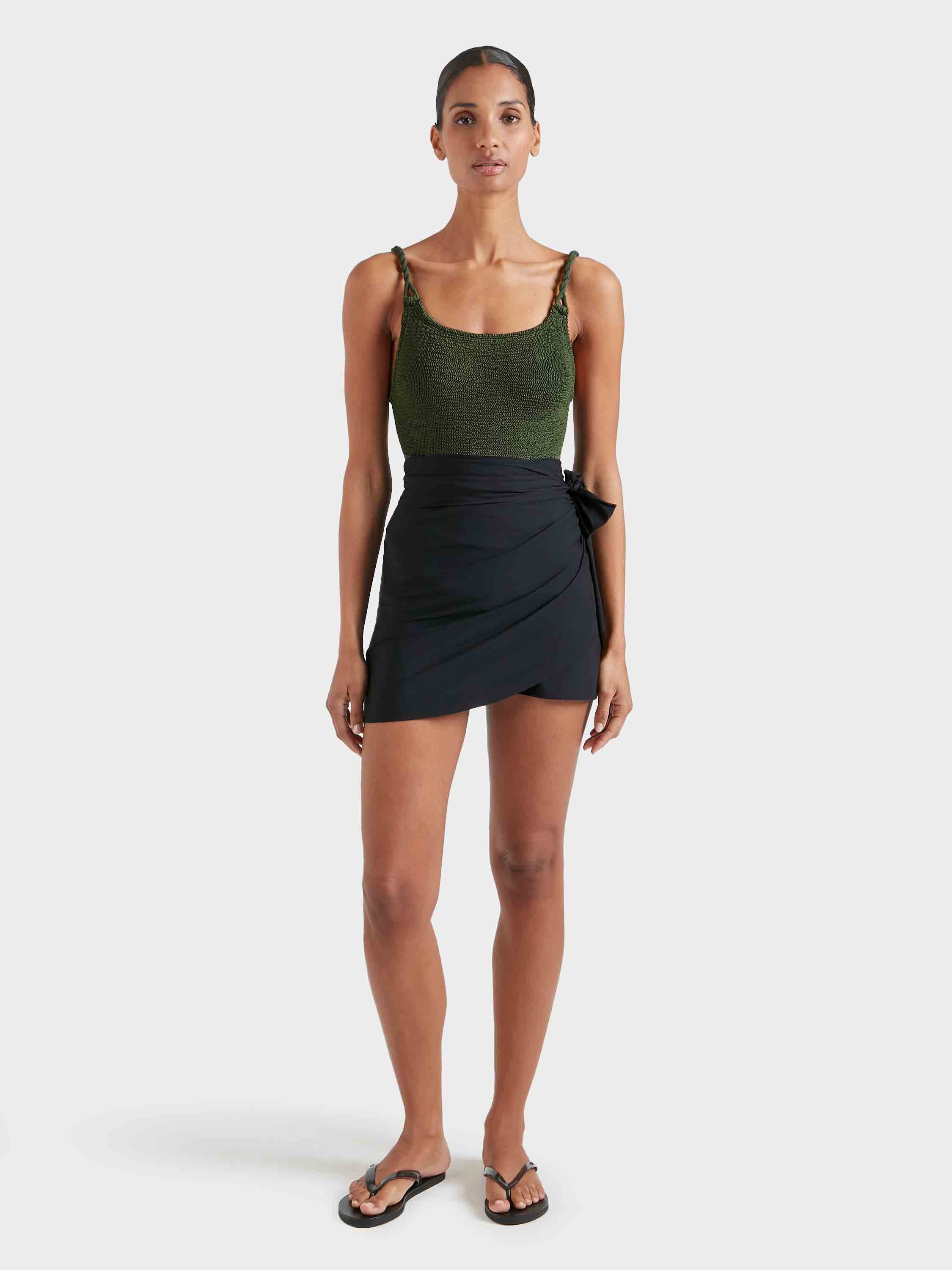 Short UPF 50+ Sarong - Black