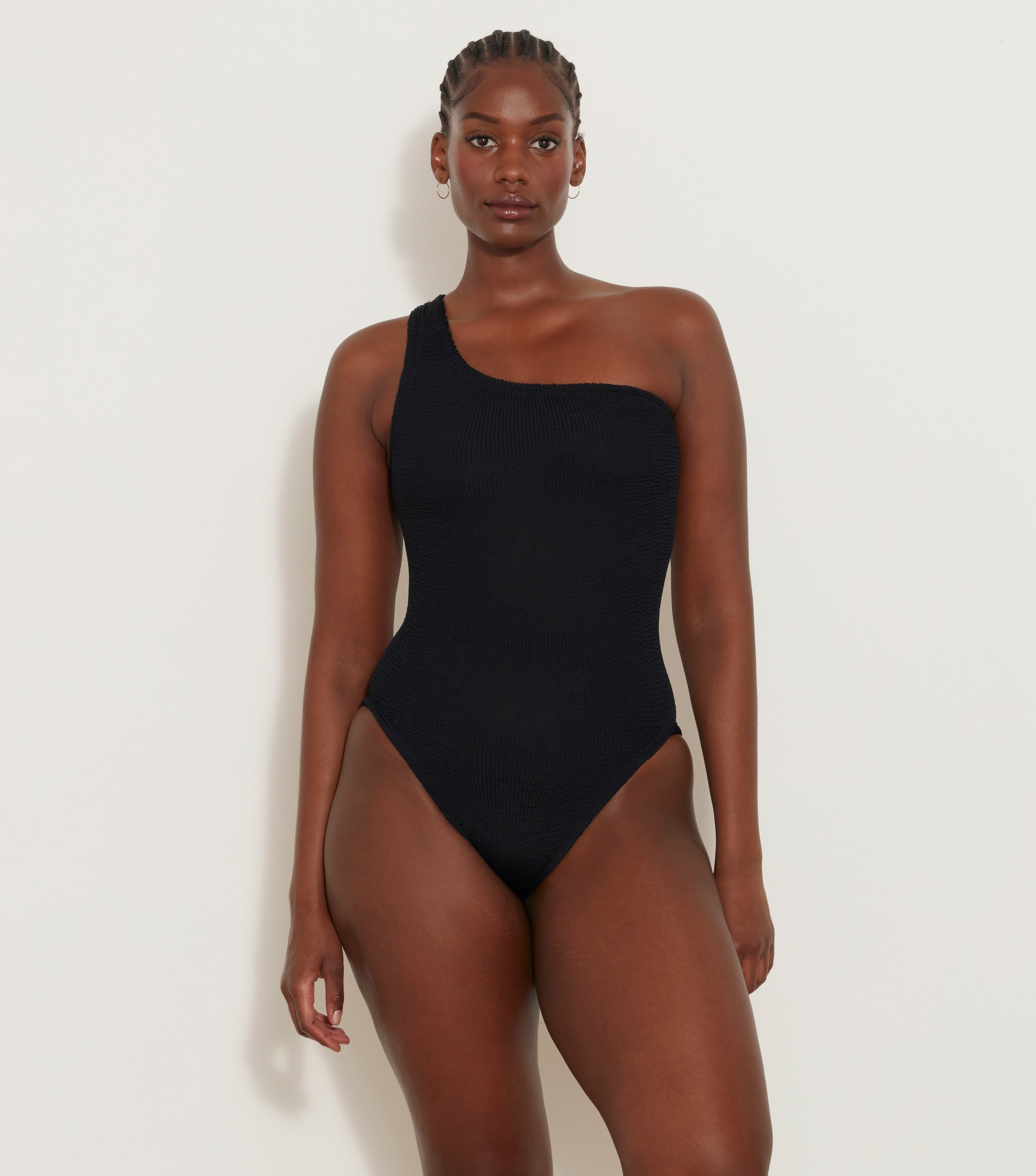 Nancy_Swim_Black